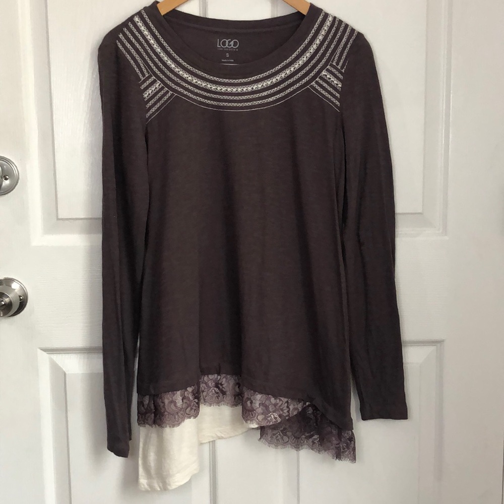 LOGO Lori Goldstein purple long sleeve embroidered scoop neck lace hem sz Small
